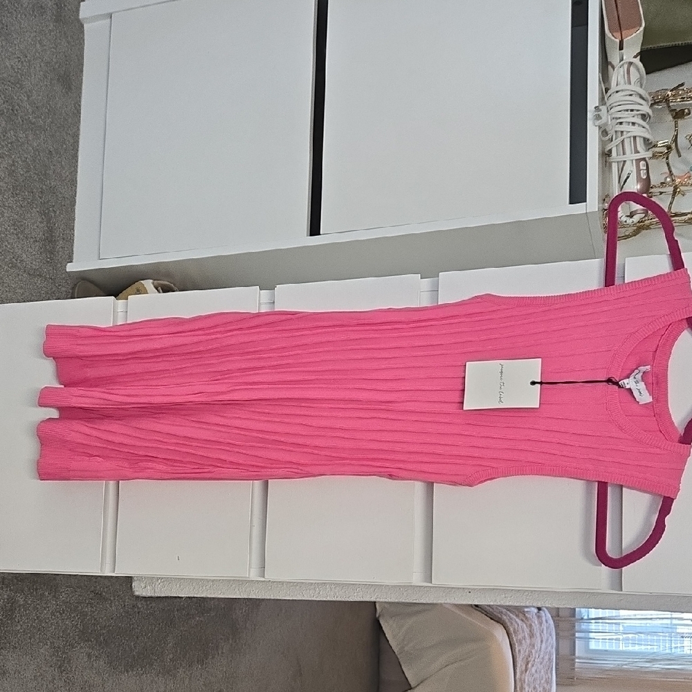 Jacqui E Vibrant Pink Ribbed Knit Top